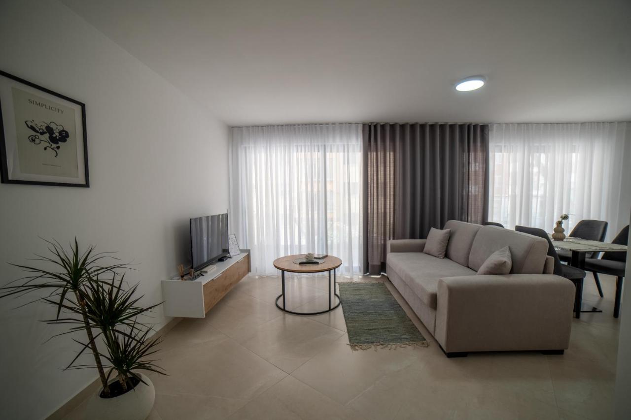Sea Apartments 123 Sarandë エクステリア 写真