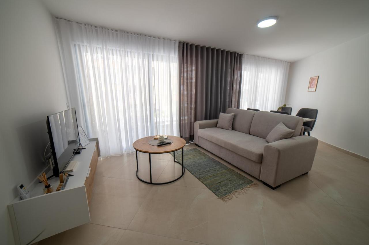 Sea Apartments 123 Sarandë エクステリア 写真
