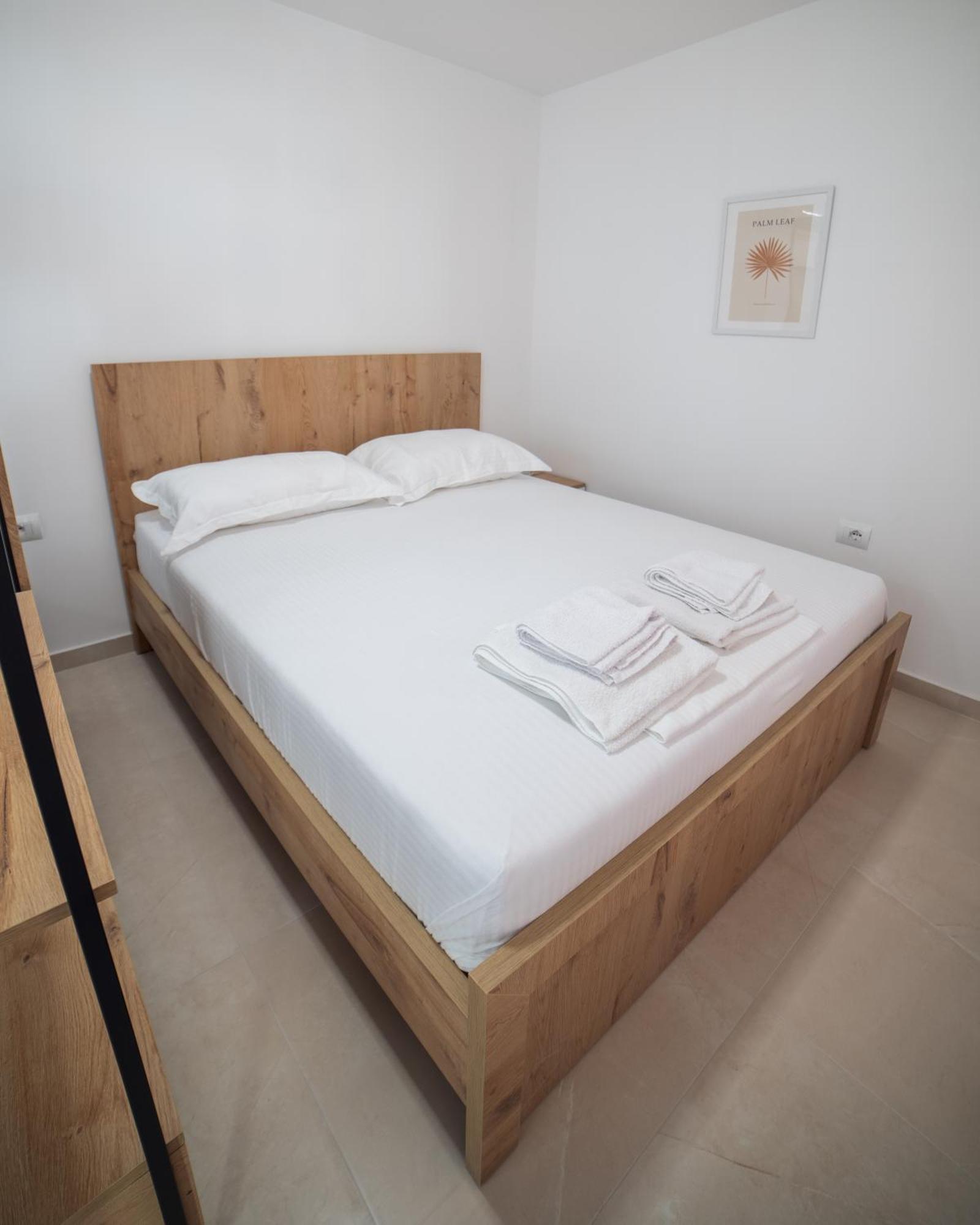 Sea Apartments 123 Sarandë エクステリア 写真